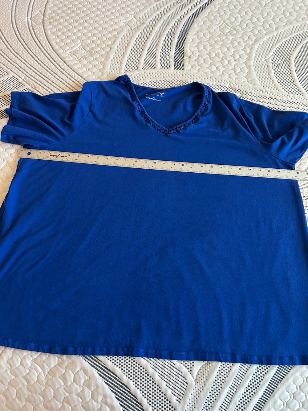 Catherines Royal Blue V-Neck Short Sleeve Top with Trim 3X - Picture 7 of 8